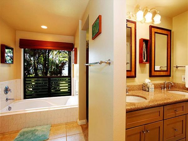 MAUI 3 BEDROOM CONDO WITH BEAUTIFUL OCEAN VIEWS