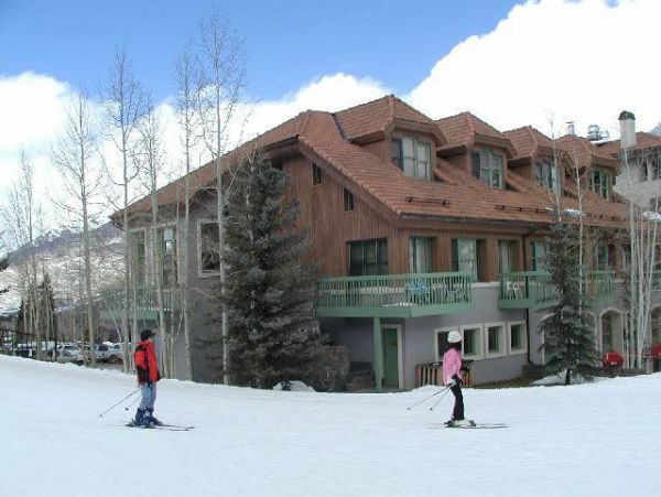 Aspen Condo 966704