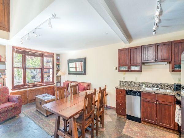 Aspen Condo 966711