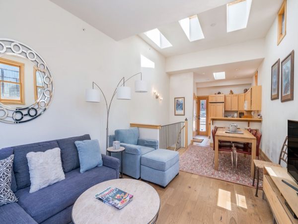 Aspen Condo 966713