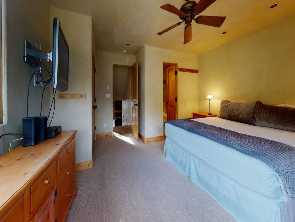 Aspen Condo 966723