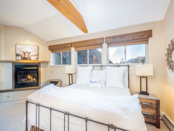 Aspen Condo 966725