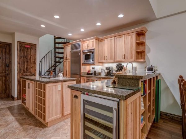 Aspen Condo 966727