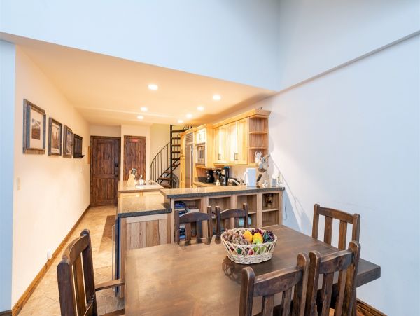Aspen Condo 966727