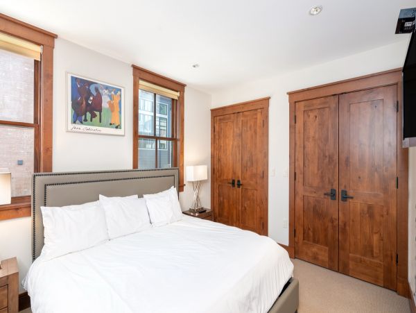 Aspen Condo 966730