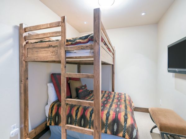 Aspen Condo 966733