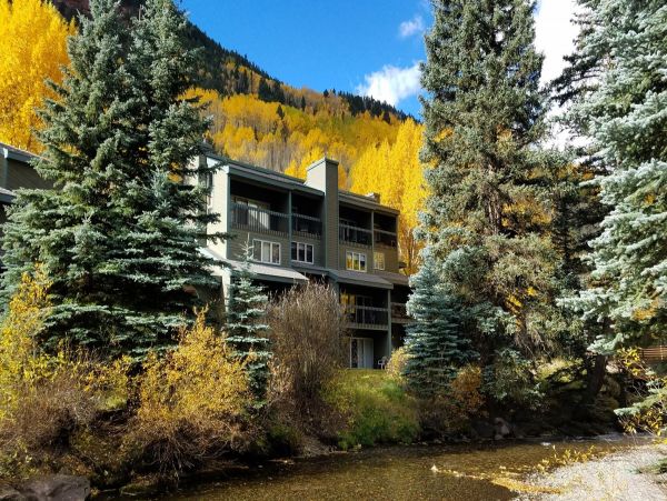 Aspen Condo 966740