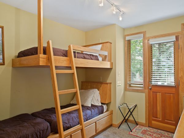 Aspen Home 966747