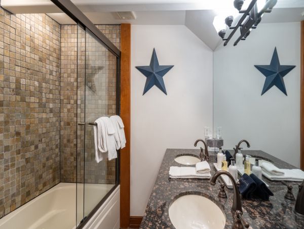 Aspen Condo 966757