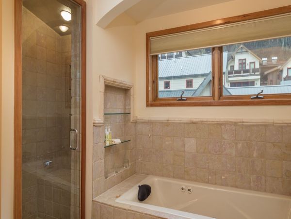 Aspen Condo 966764