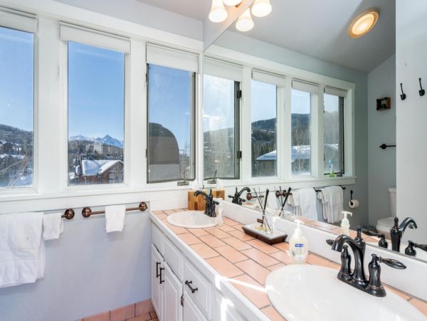 Aspen Condo 966767