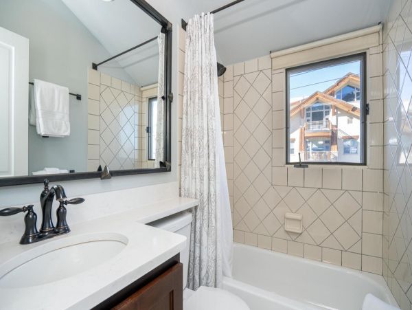 Aspen Condo 966767