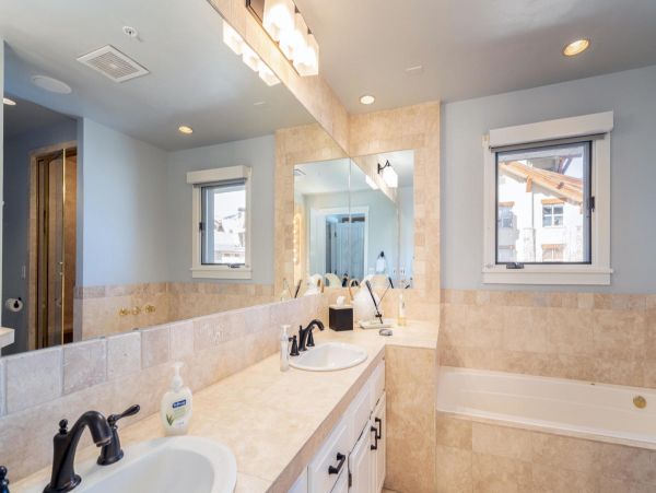 Aspen Condo 966767