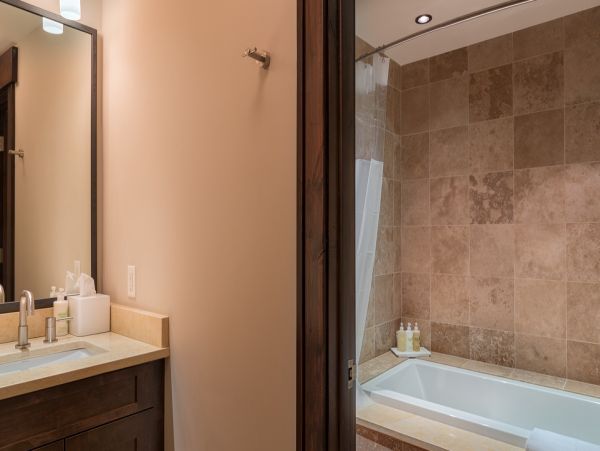 Aspen Condo 966778