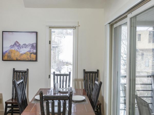 Aspen Condo 966783