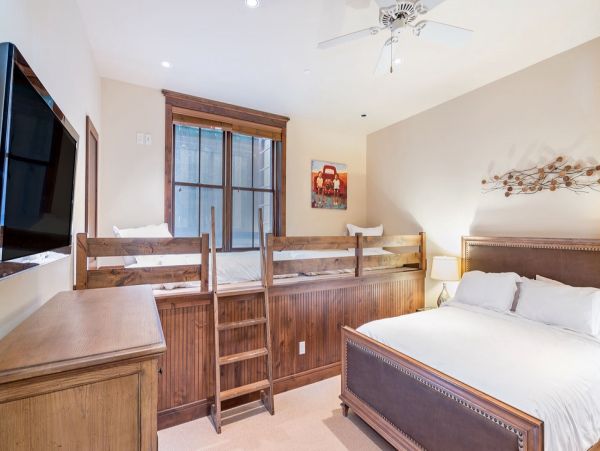 Aspen Condo 966785
