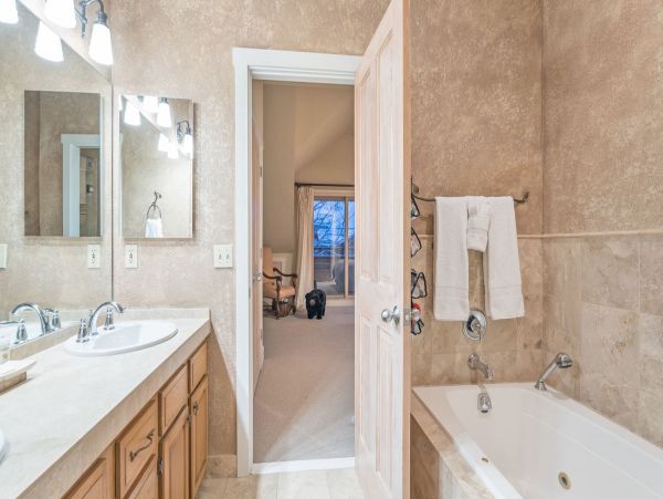 Aspen Condo 966788