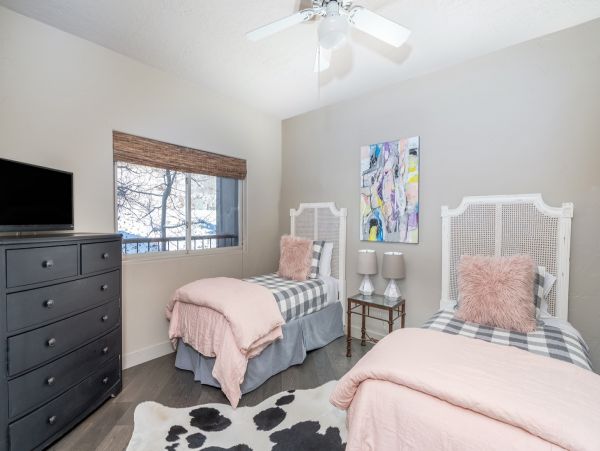 Aspen Condo 966790