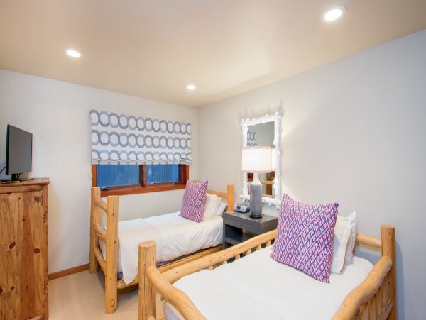 Aspen Home 966791