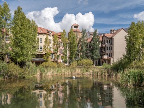 Aspen Condo 966796