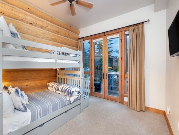 Aspen Home 966798