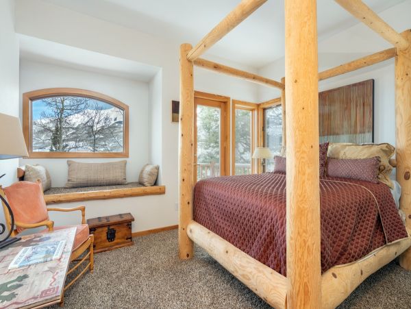 Aspen Home 966800