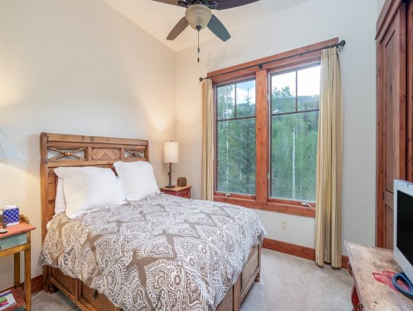Aspen Condo 966802