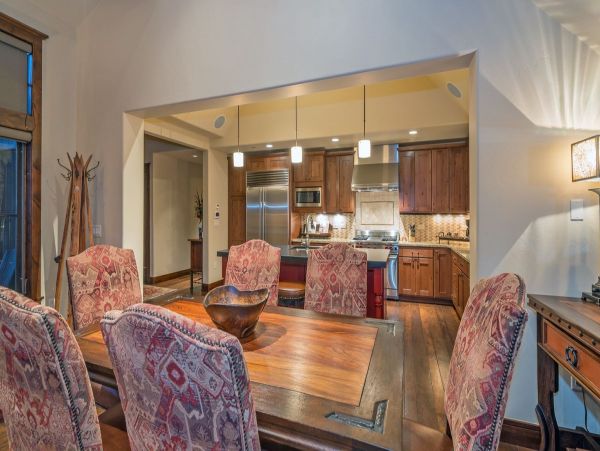 Aspen Condo 966804