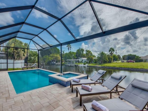 Canal View Cape Coral Caged Pool Vacation Home