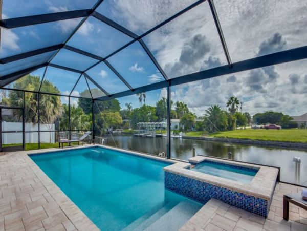 Canal View Cape Coral Caged Pool Vacation Home
