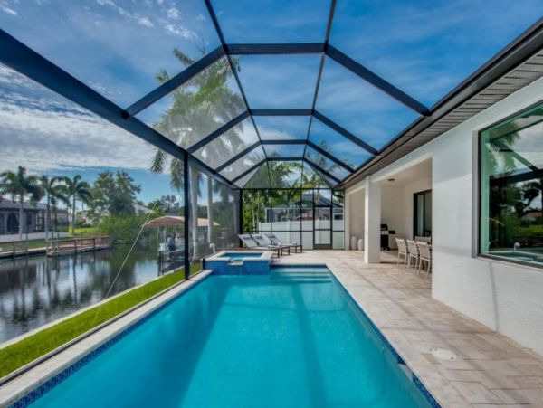 Canal View Cape Coral Caged Pool Vacation Home