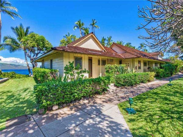 Oceanview Lahaina Vacation Townhome One Bedroom