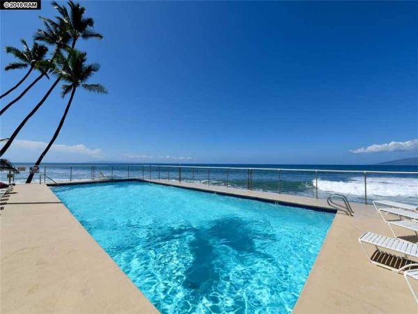 Oceanview Lahaina Vacation Townhome One Bedroom