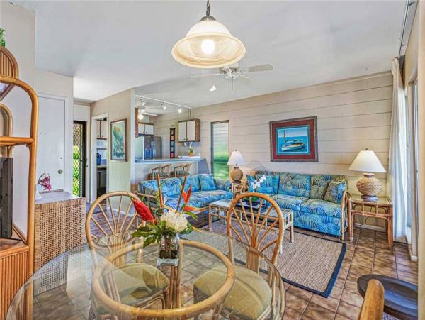 Oceanview Lahaina Vacation Townhome One Bedroom