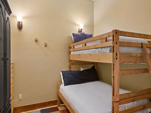 Aspen Condo 966813