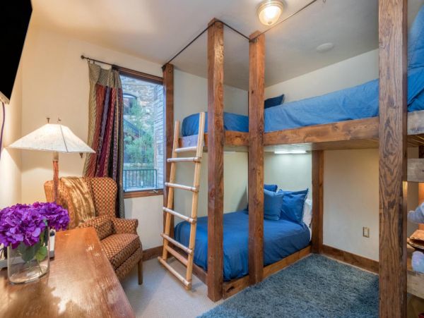 Aspen Condo 966816