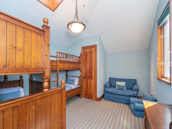 Aspen Home 966818