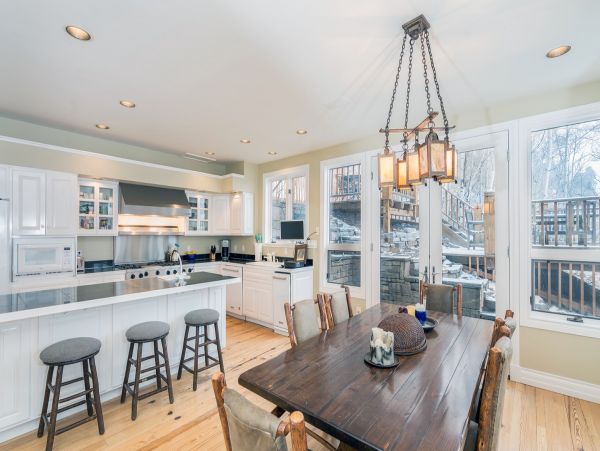 Aspen Home 966819