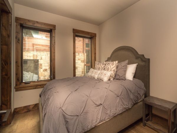 Aspen Home 966820
