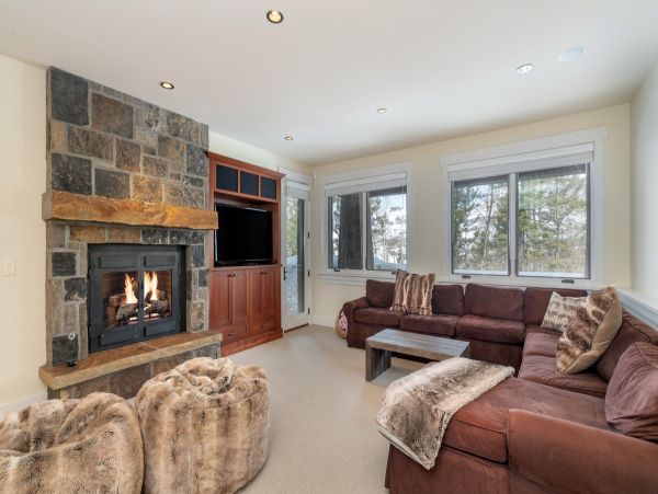 Aspen Home 966822