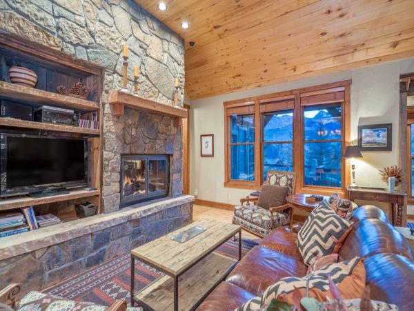 Aspen Home 966823