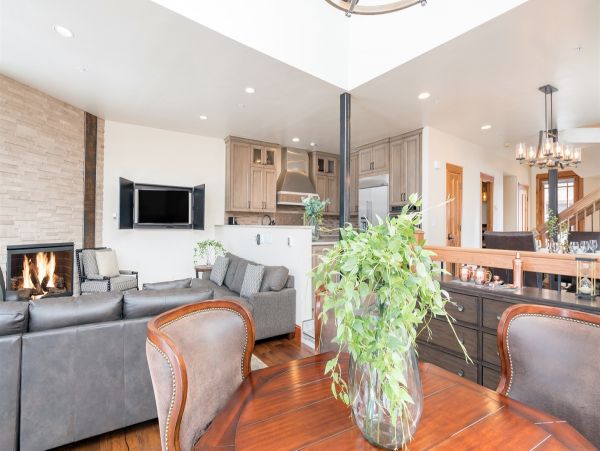 Aspen Home 966824