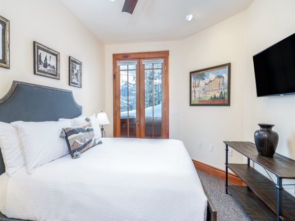Aspen Home 966824