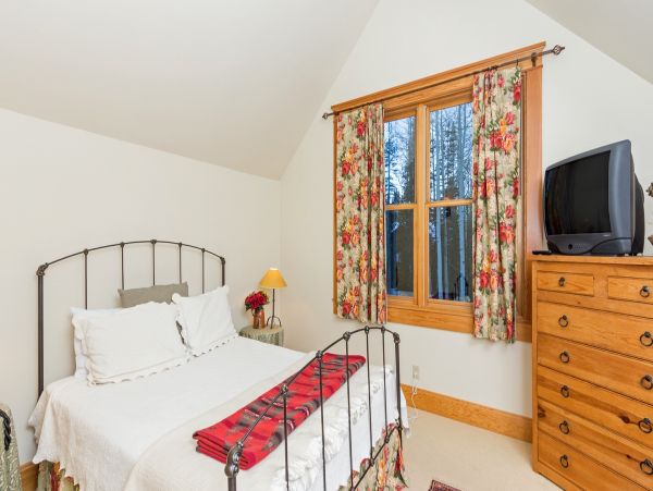 Aspen Home 966825