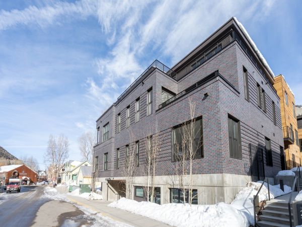 Aspen Condo 966829