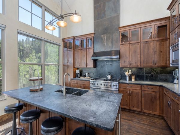 Aspen Condo 966835