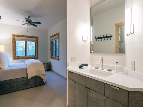 Aspen Home 966840