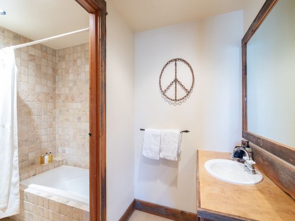 Aspen Home 966841