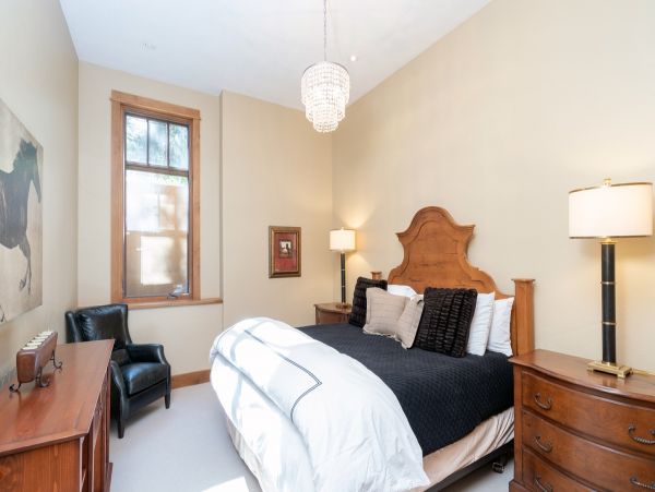 Aspen Home 966843