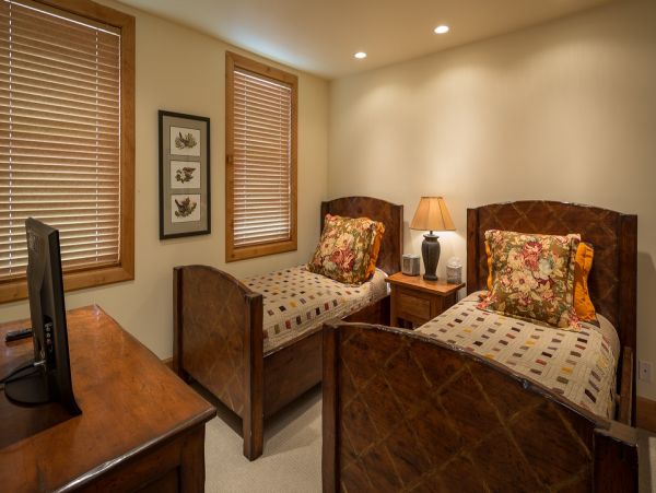 Aspen Condo 966846